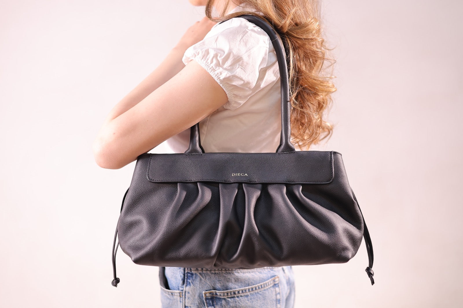 DIECA TRACE-Black Medium